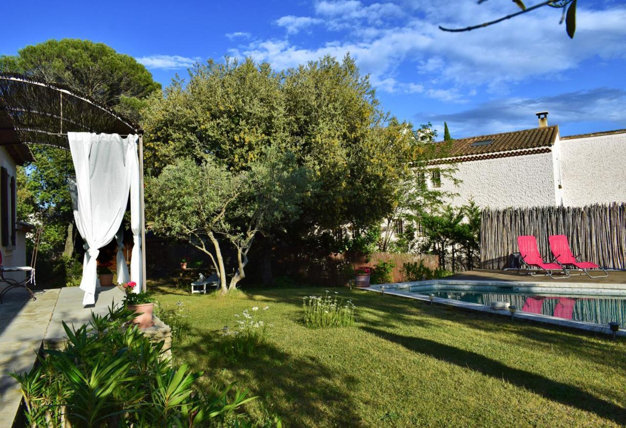 Saba Hotel Cabrieres-d'Avignon ภายนอก รูปภาพ