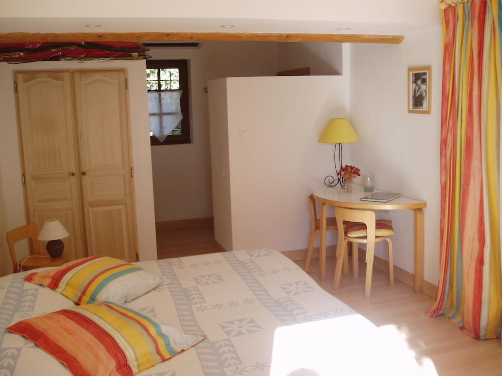Saba Hotel Cabrieres-d'Avignon ห้อง รูปภาพ